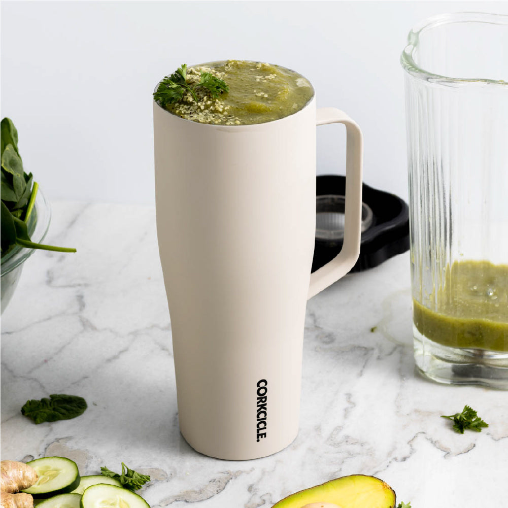 cold-cup-xl-c6 588f4a27c4cf--2230CLT-lifestyle.jpg