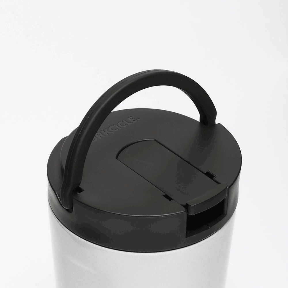 disney-kids-cup-a7 Kids_Cup_28_0906b7b6-4acf-4cb6-8c0d-d15f57c40b85.gif