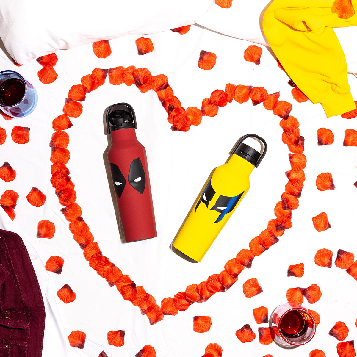 deadpool-and-wolverine-drinkware-t2 a7afce7e71cf--DeadpoolWolverine-PDPLifestyle2.jpg